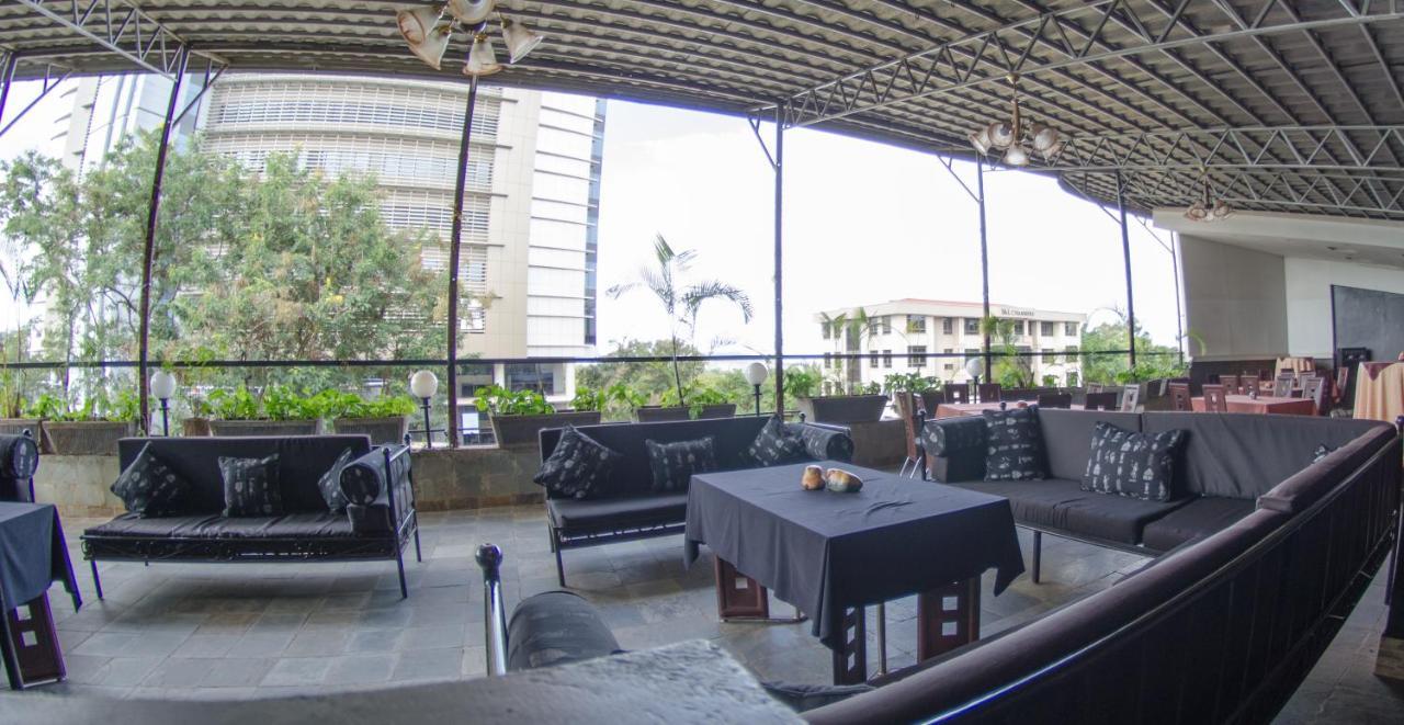 Mackinnon Suites Kampala Exterior photo
